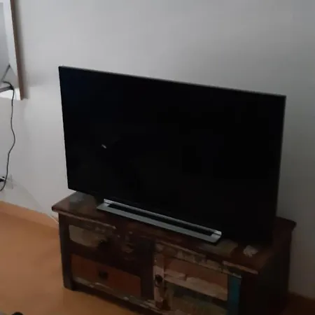 Moebliert In 홈스테이